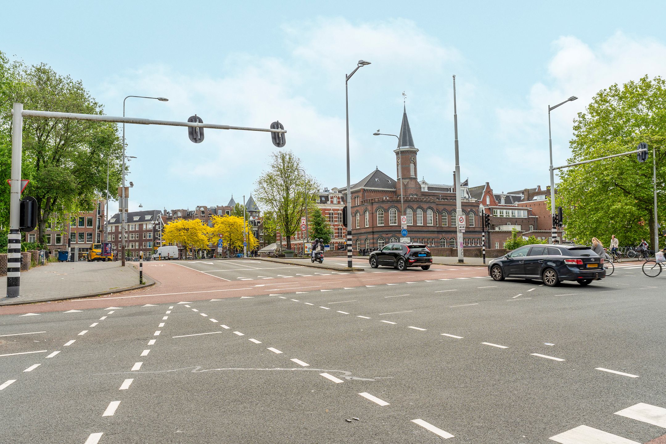 Foto 36 van Van Oldenbarneveldtstraat 52-F