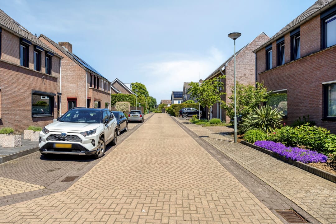 Photo 37 of Pastoor Starmansstraat 25