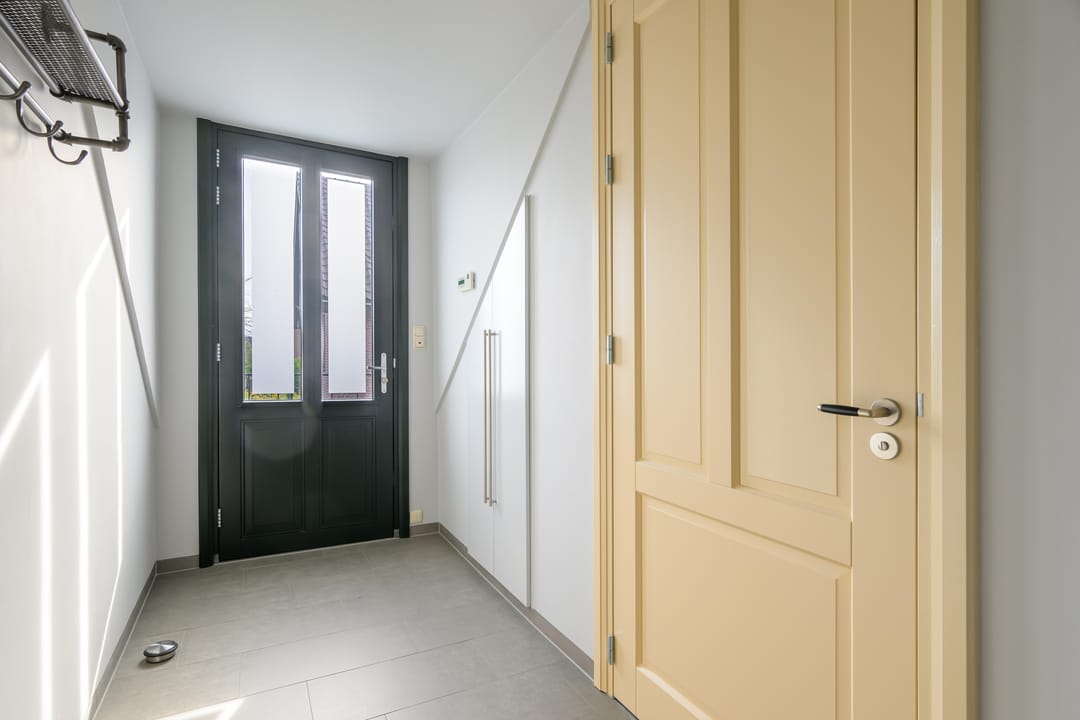 Exclusive U-Shaped Farmhouse with Pool, Office Space and Independent Apartment in Koningsbosch — 37