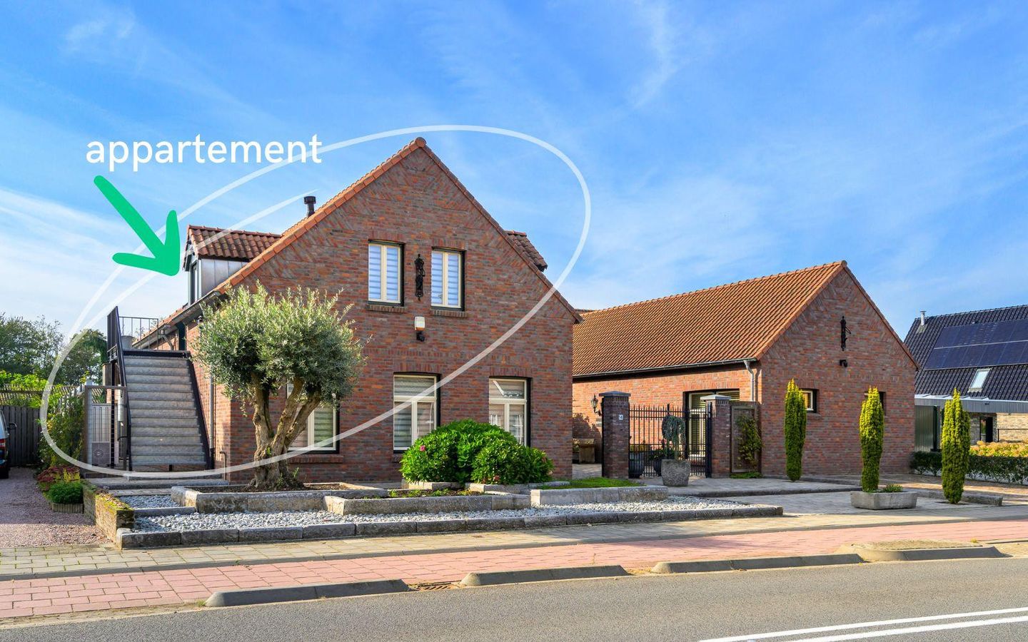 Exclusive U-Shaped Farmhouse with Pool, Office Space and Independent Apartment in Koningsbosch — 35