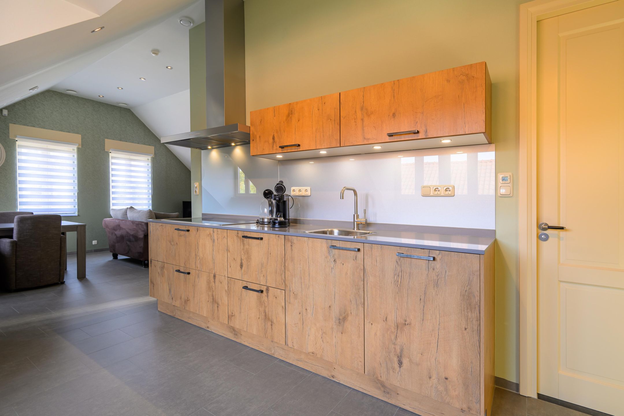 Exclusive U-Shaped Farmhouse with Pool, Office Space and Independent Apartment in Koningsbosch — 39