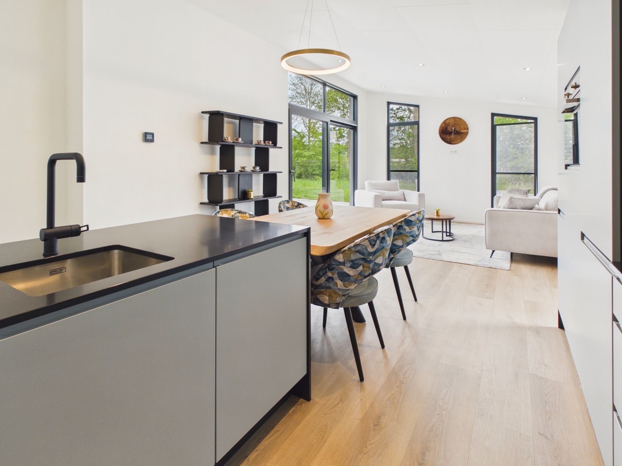 2-bedroom freehold villa in Scherpenisse — photo 3 of 5