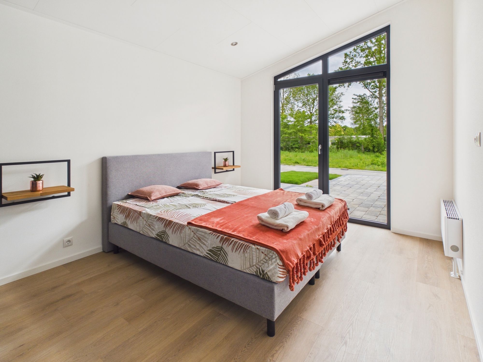2-bedroom freehold villa in Scherpenisse — photo 5 of 5