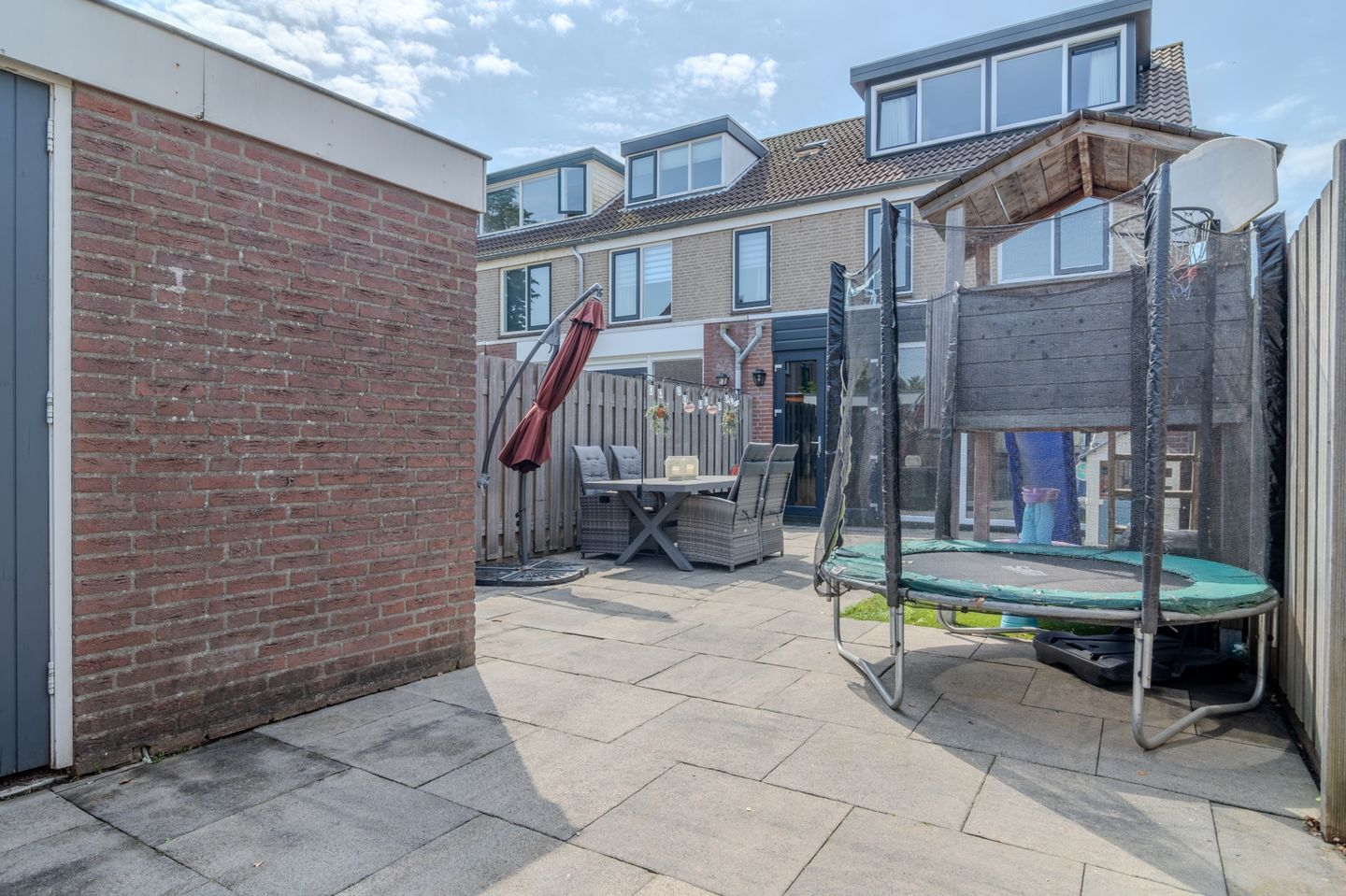 Photo 29 of Meidoornstraat 35