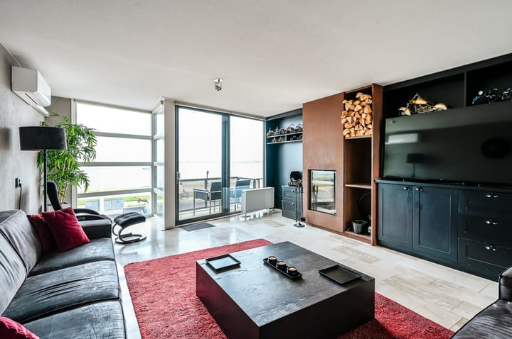 Tussenwoning te koop: Saerdam 159, Lelystad