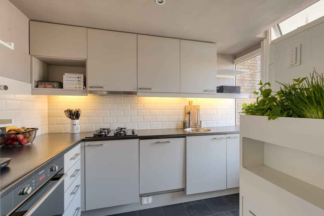 Photo 11 of Carel van Manderstraat 88