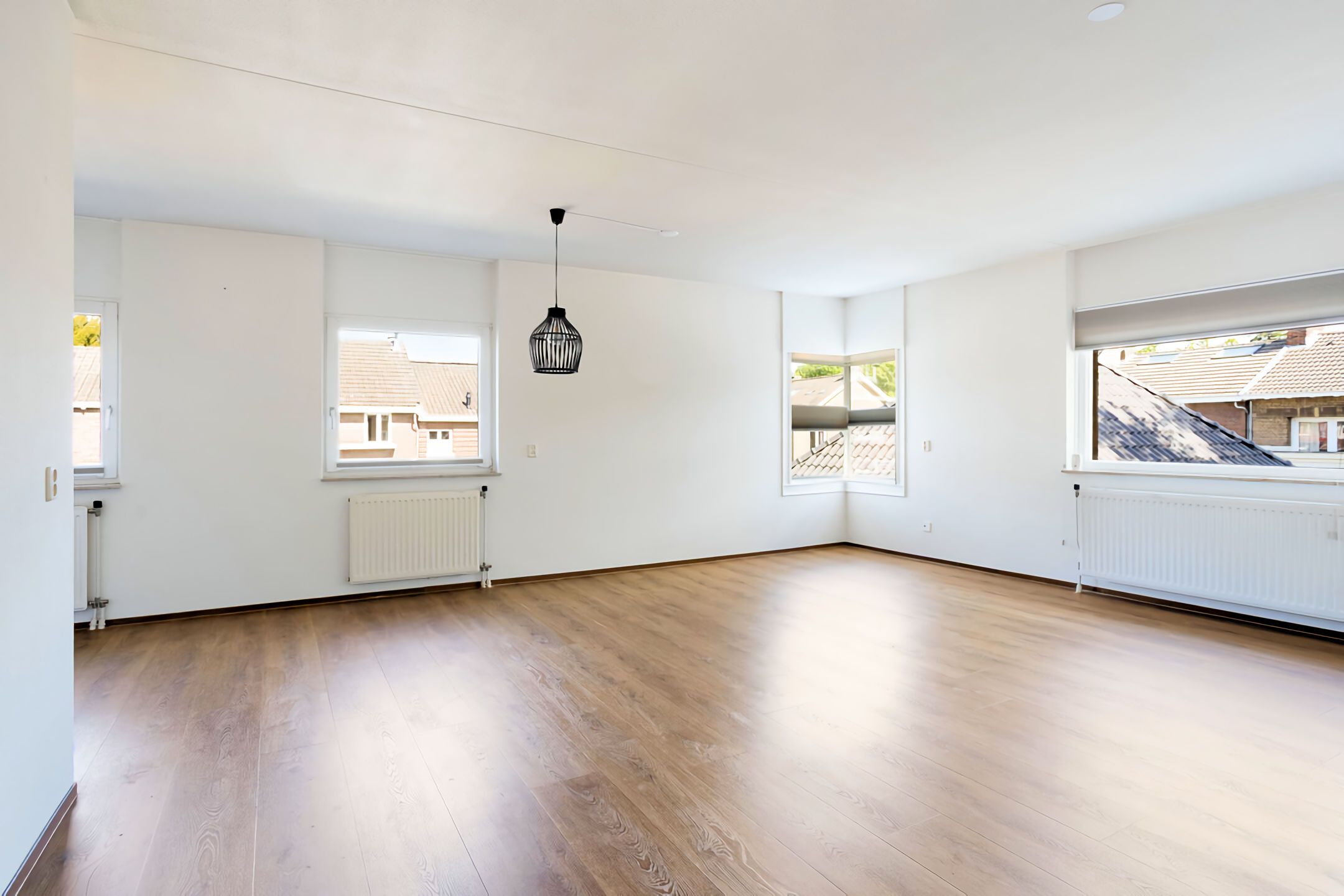 Bright Corner Apartment with Parking in Sought-After Villapark-Sint Pieter — 9