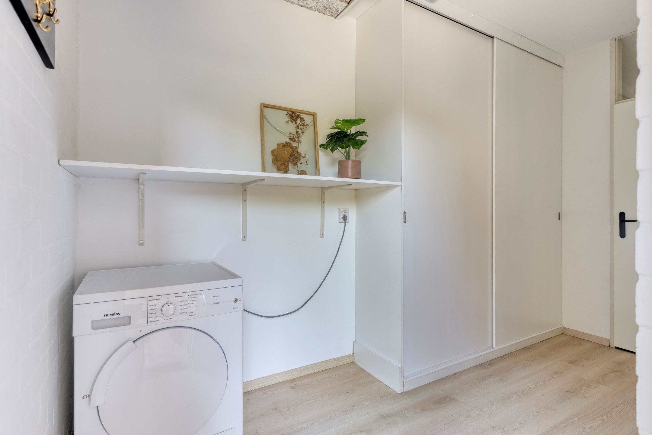 Spacious Corner Apartment with Large Southwest Facing Garden on the Ground Floor — 21