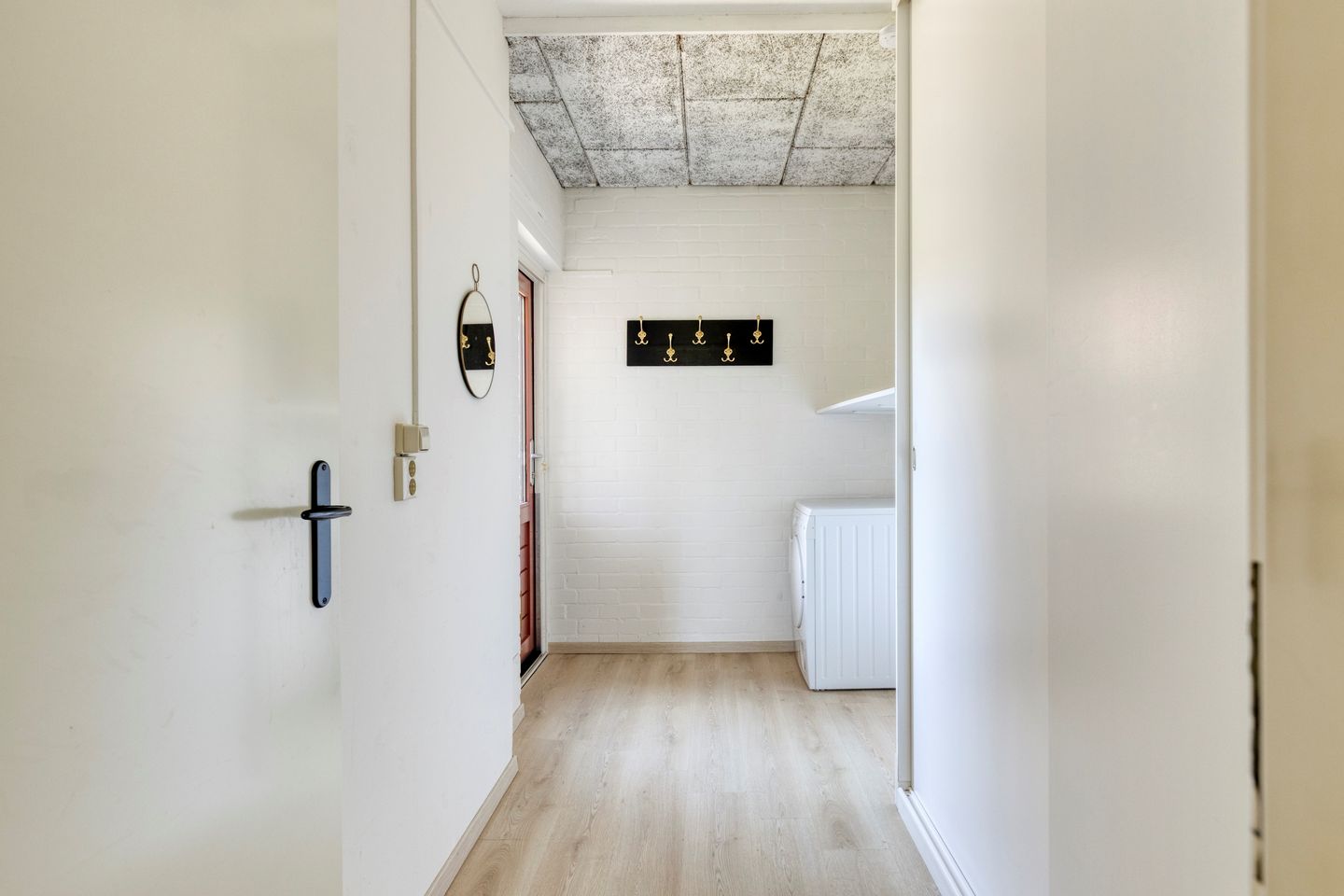 Spacious Corner Apartment with Large Southwest Facing Garden on the Ground Floor — 20