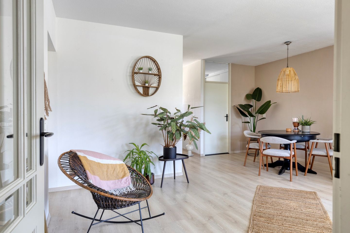 Spacious Corner Apartment with Large Southwest Facing Garden on the Ground Floor — 14