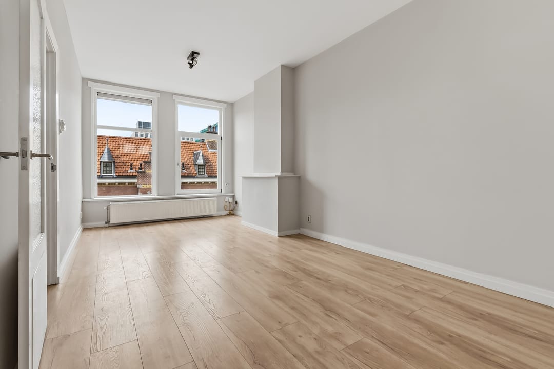 Photo 2 of Johannes Camphuijsstraat 78