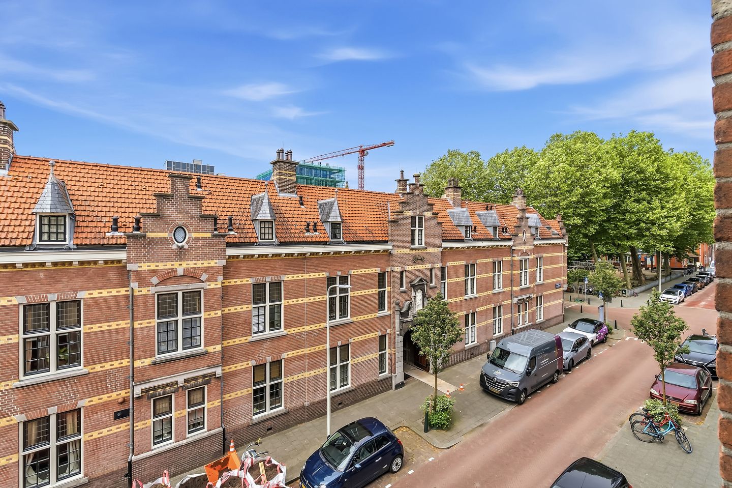 Photo 29 of Johannes Camphuijsstraat 78