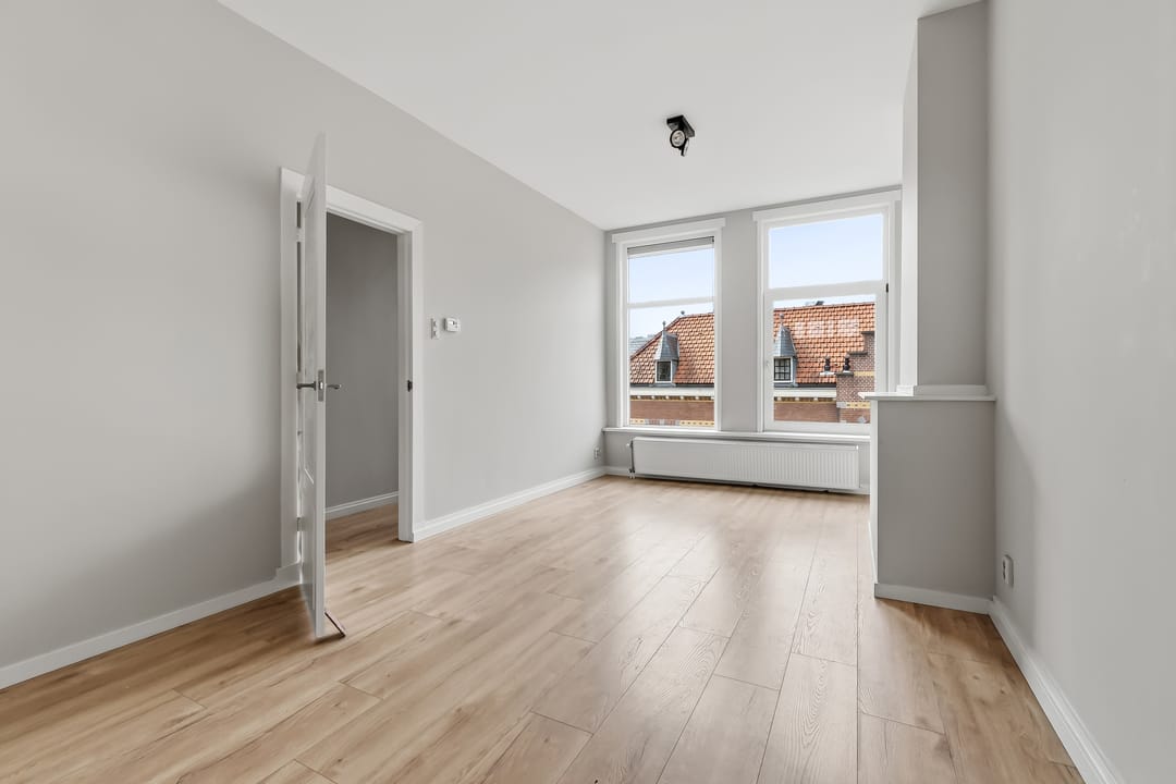Photo 28 of Johannes Camphuijsstraat 78