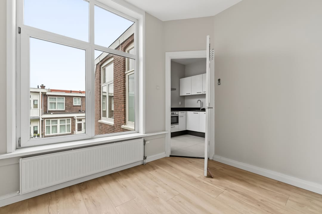 Photo 17 of Johannes Camphuijsstraat 78