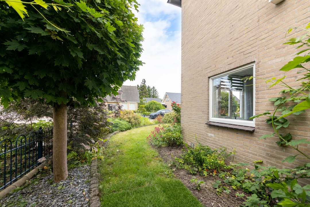 Photo 52 of Klaproosstraat 13