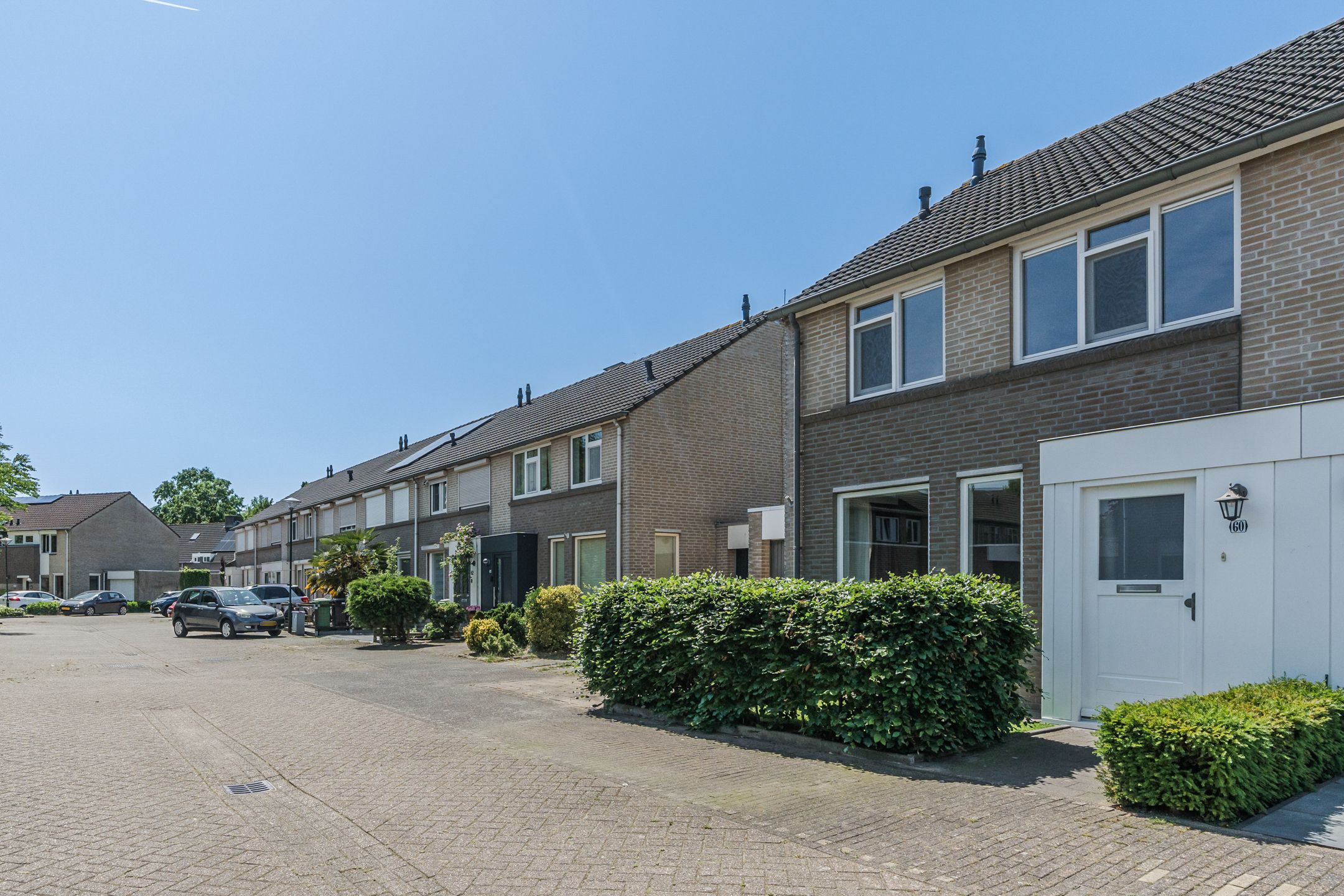 Spacious Corner Home with Modern Updates in Child-Friendly Veghel Neighborhood — 30