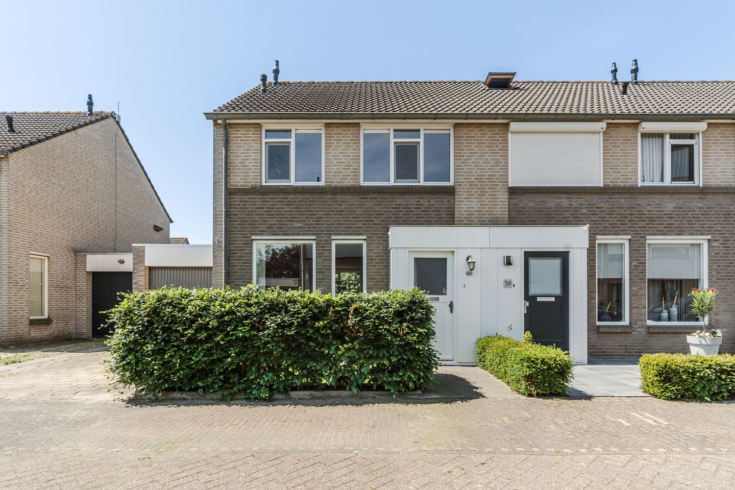 Spacious Corner Home with Modern Updates in Child-Friendly Veghel Neighborhood — 29