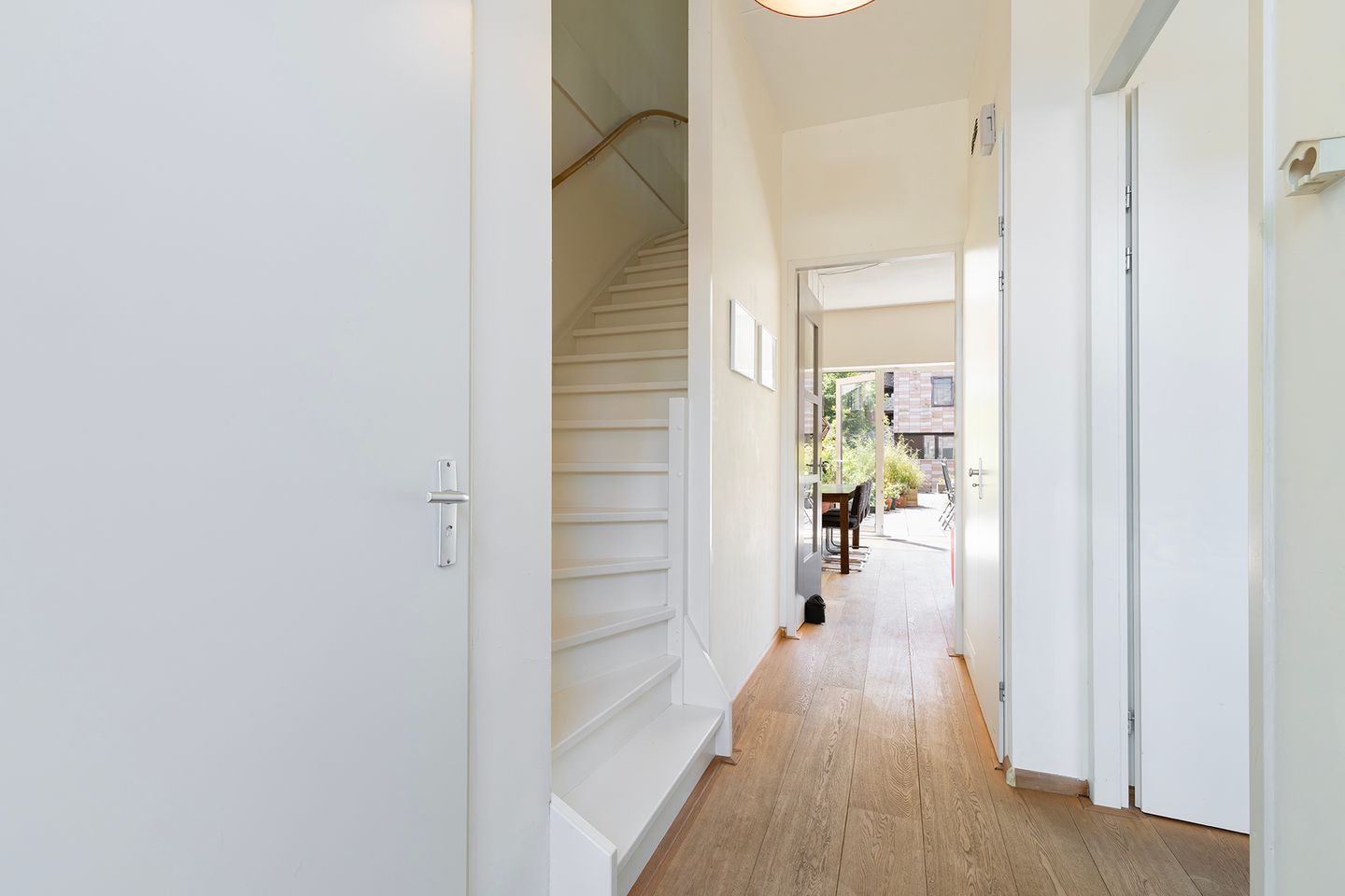 Foto 19 van Pieter Oosterhuisstraat 64