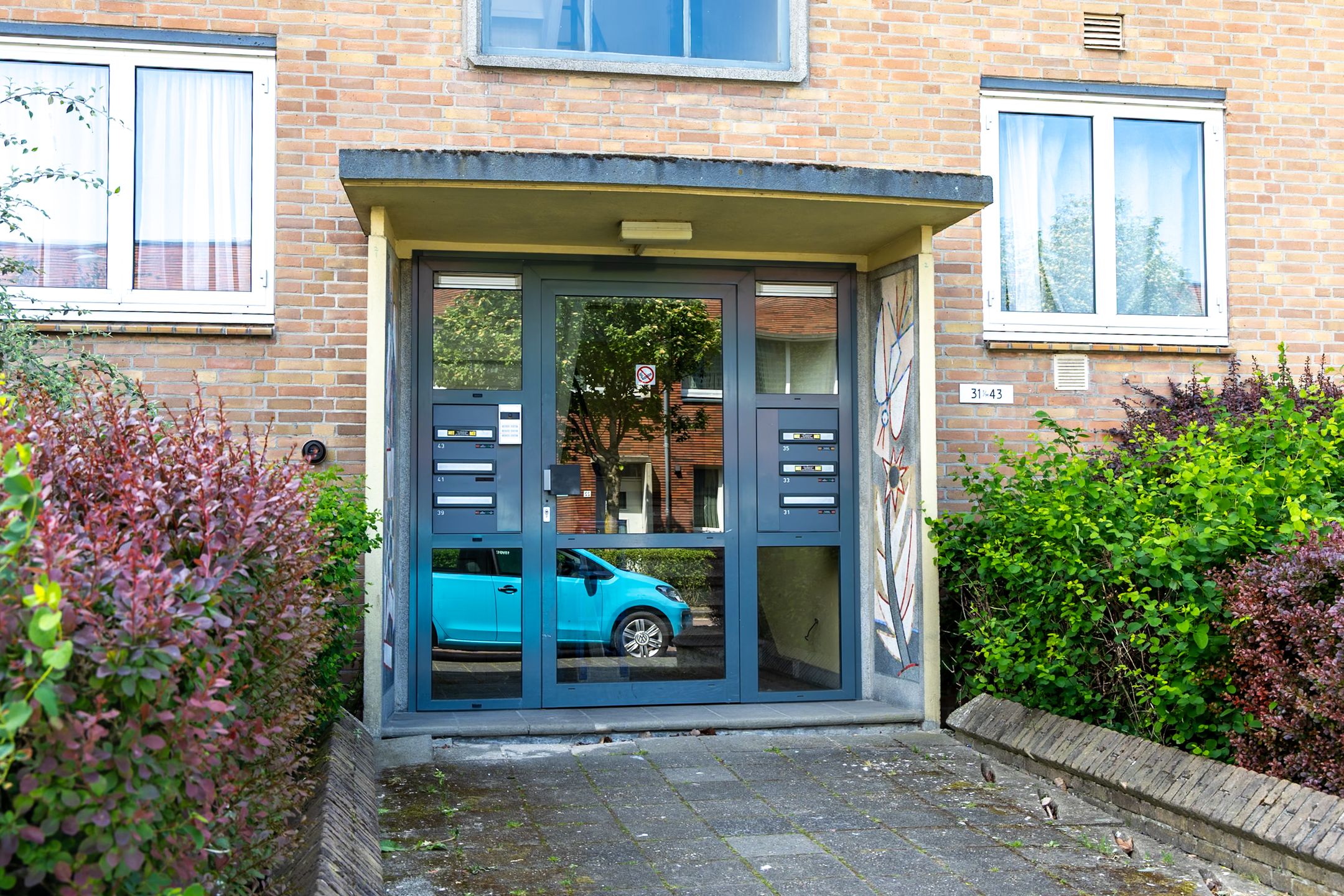 Photo 6 of Vriezenveenstraat 33