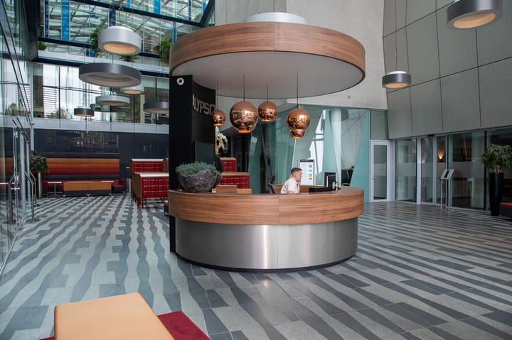 Appartement te huur: Kruisplein 910, Rotterdam