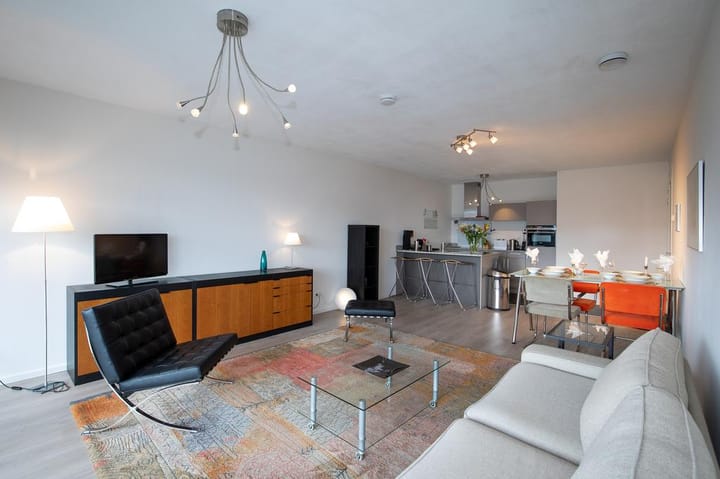 Appartement te huur: Kruisplein 910, Rotterdam