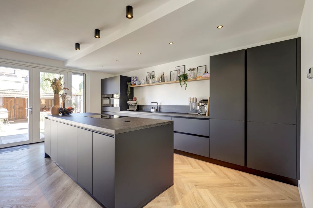 Move-in ready modernized terraced house in quiet Linschoten — 16