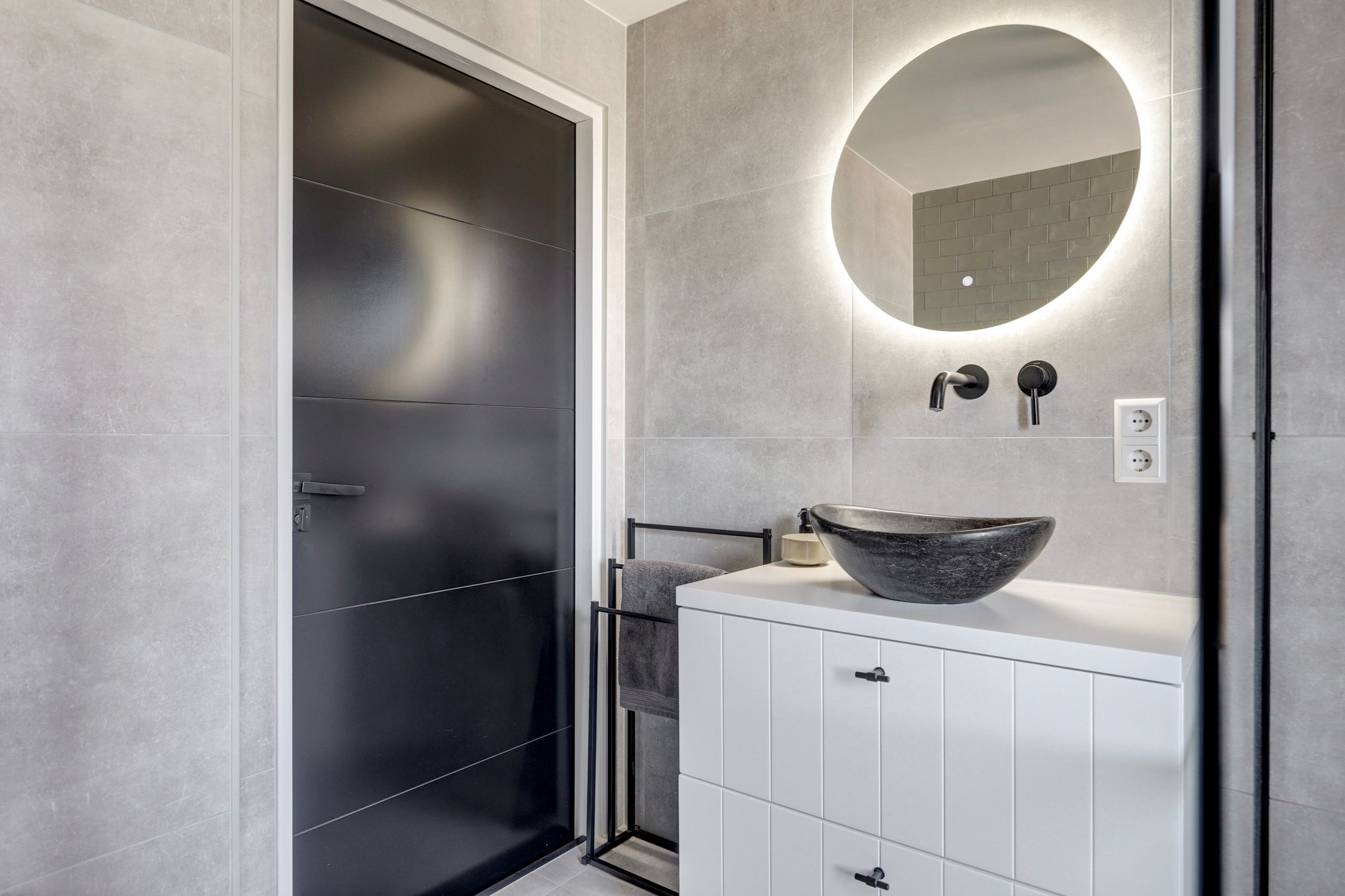 Move-in ready modernized terraced house in quiet Linschoten — 30