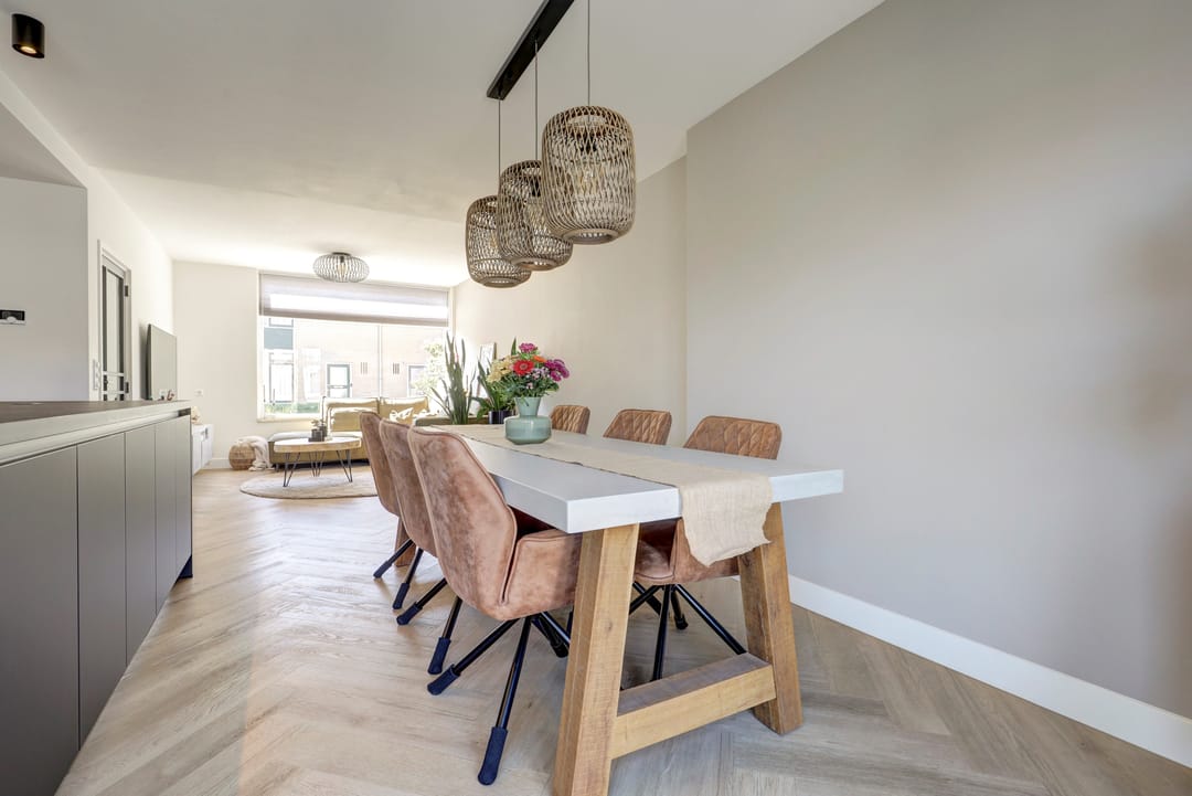 Move-in ready modernized terraced house in quiet Linschoten — 11