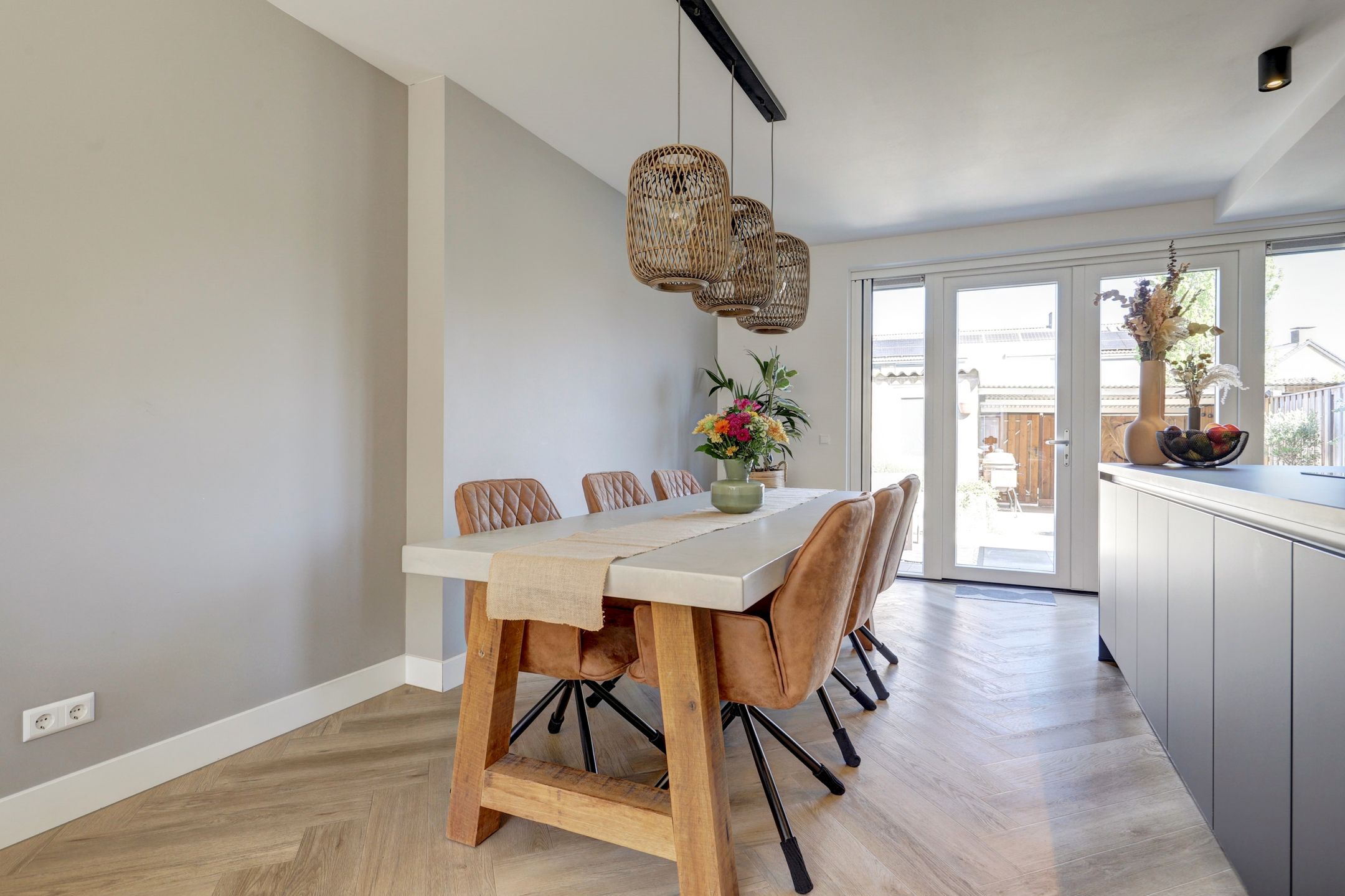 Move-in ready modernized terraced house in quiet Linschoten — 12