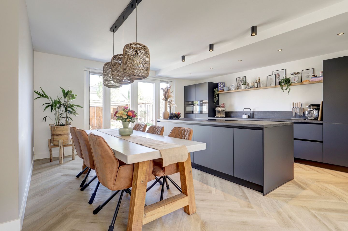 Move-in ready modernized terraced house in quiet Linschoten — 14