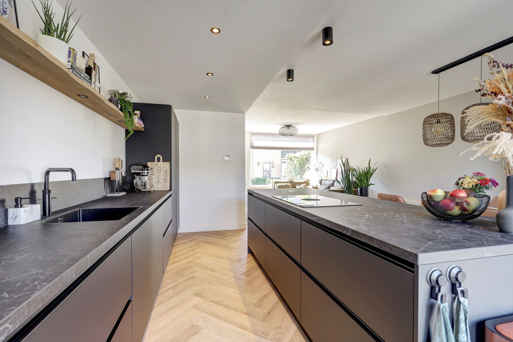 Move-in ready modernized terraced house in quiet Linschoten — 18
