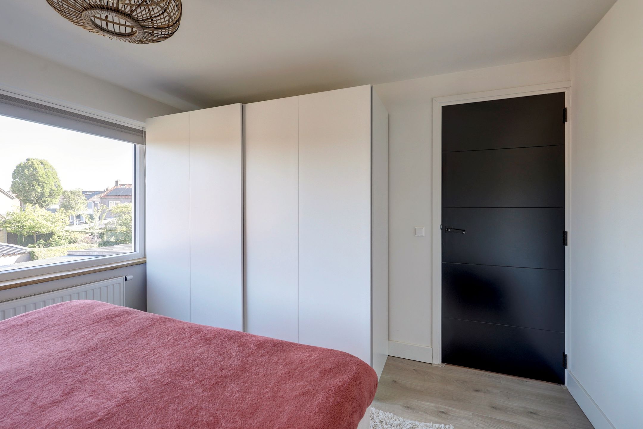Move-in ready modernized terraced house in quiet Linschoten — 24
