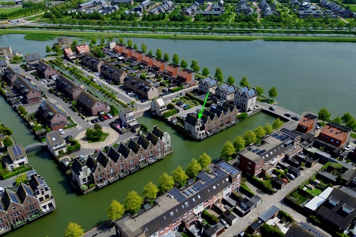 Foto 4 van Eiland van Surya 6