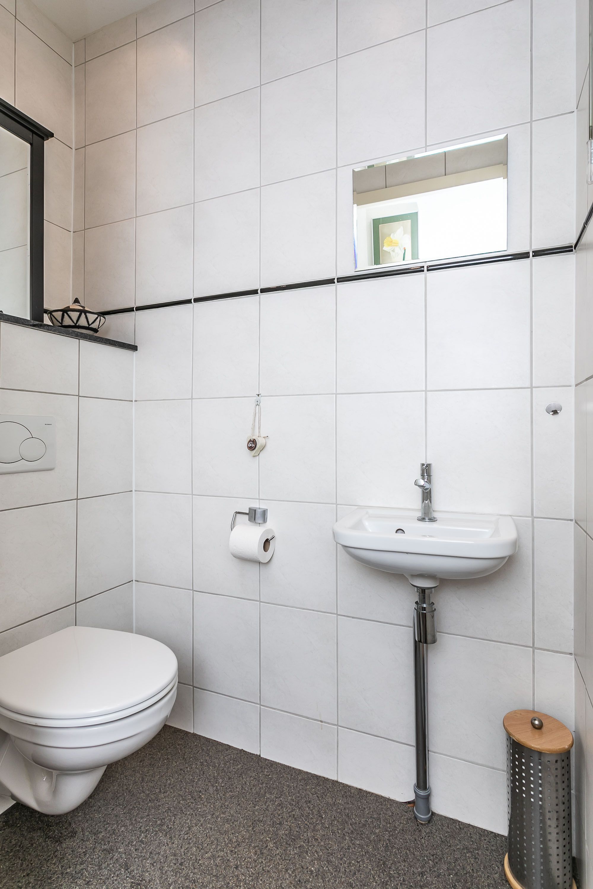 Photo 12 of Monseigneur Mannensstraat 12