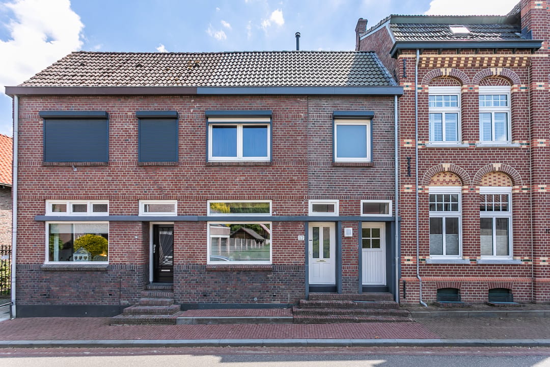 Photo 1 of Monseigneur Mannensstraat 12