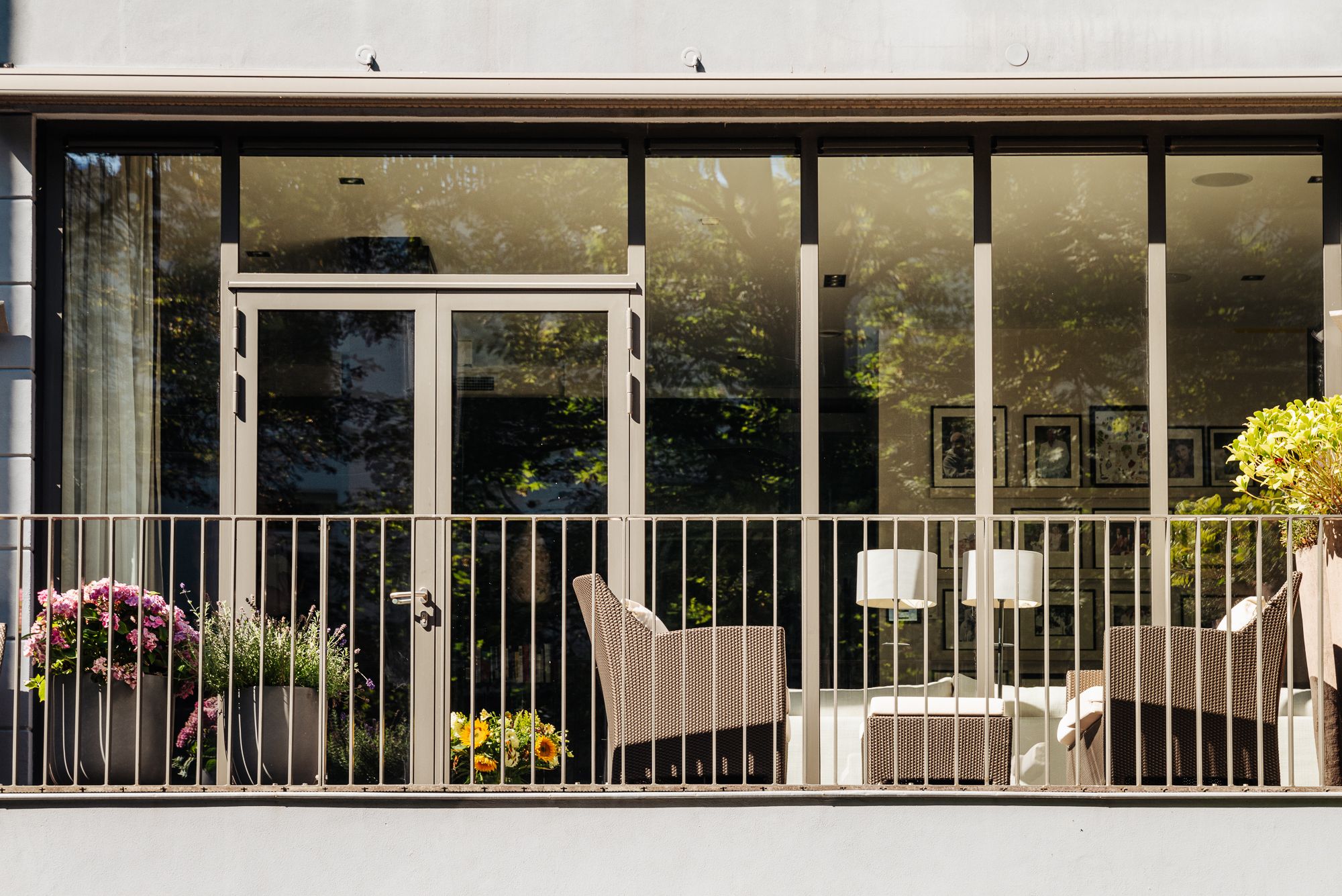 Photo 27 of Van Eeghenstraat 125