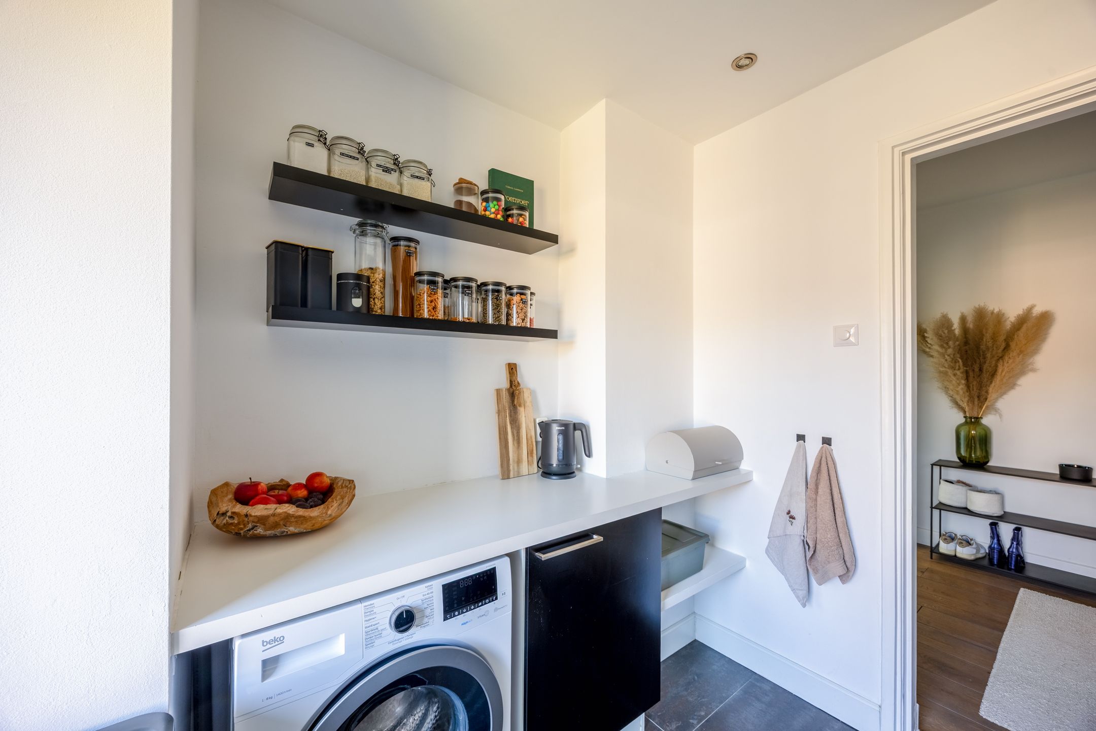 Spacious 4-room Apartment with Balcony in Popular Indische Buurt, Nijmegen — 21