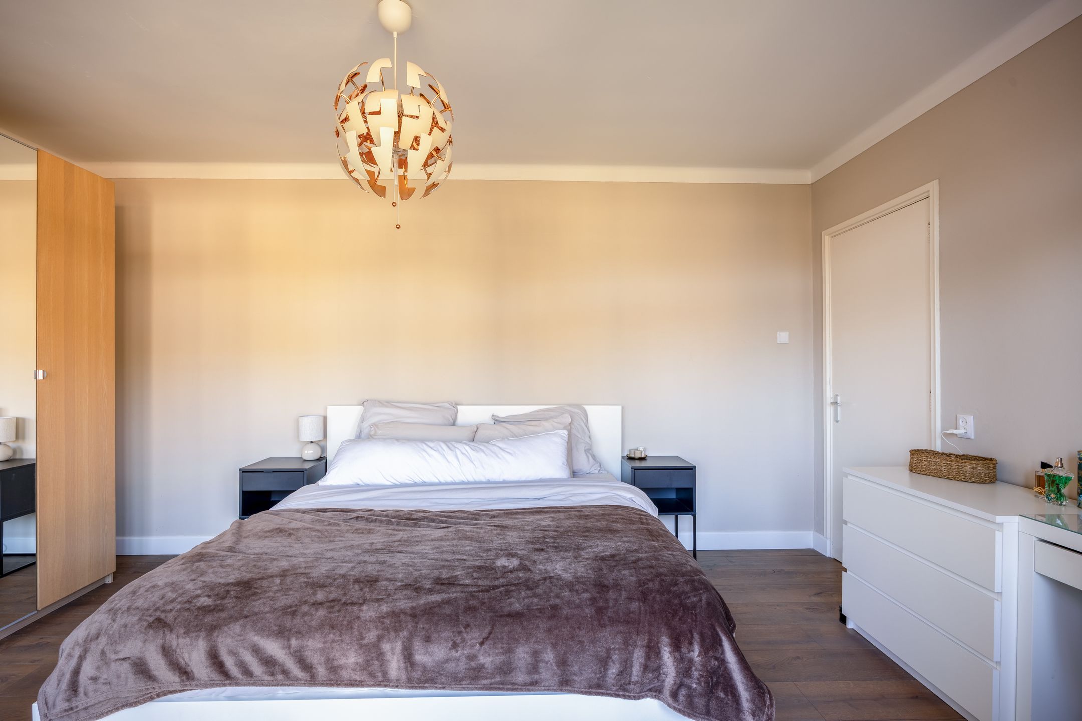Spacious 4-room Apartment with Balcony in Popular Indische Buurt, Nijmegen — 24