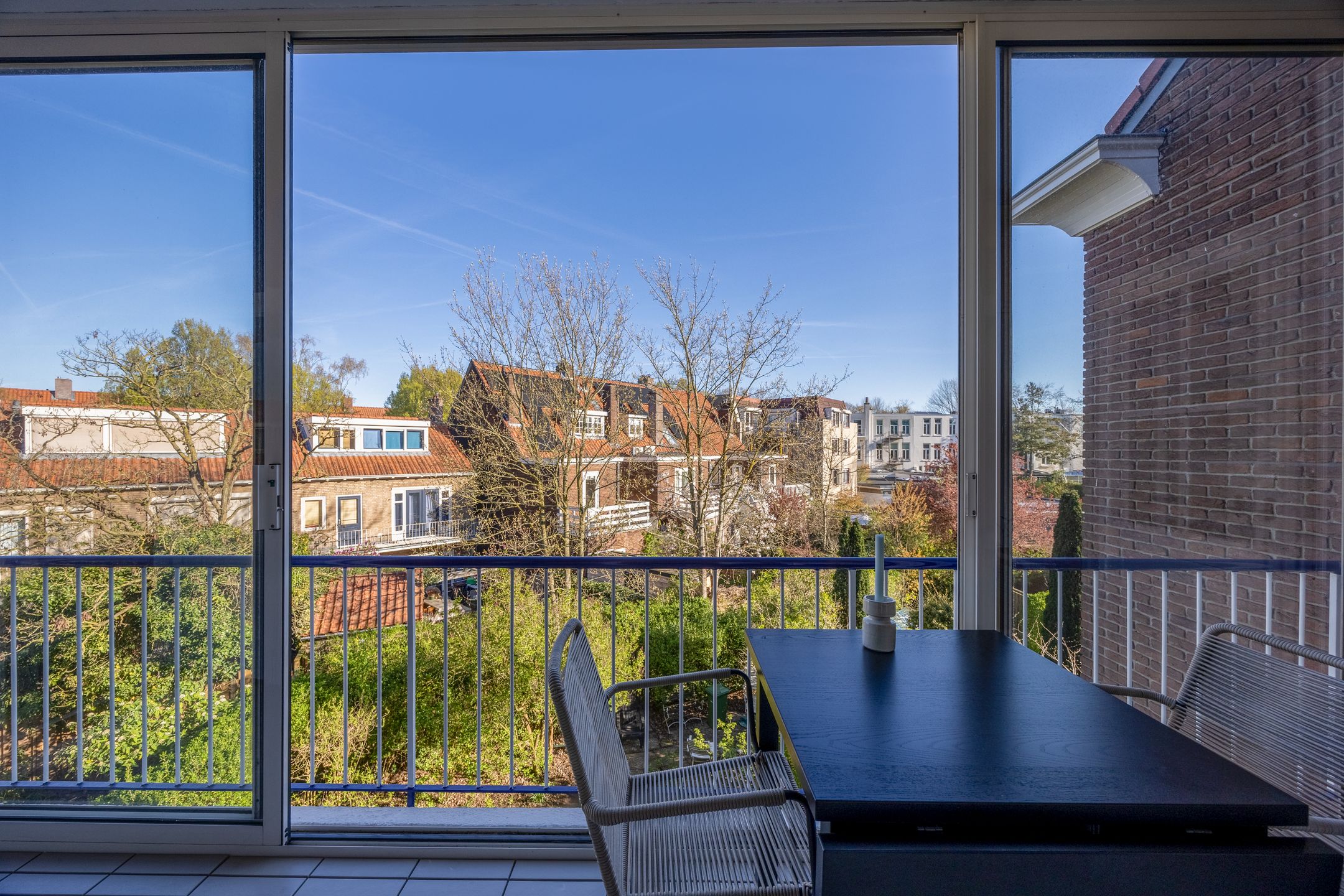 Spacious 4-room Apartment with Balcony in Popular Indische Buurt, Nijmegen — 36