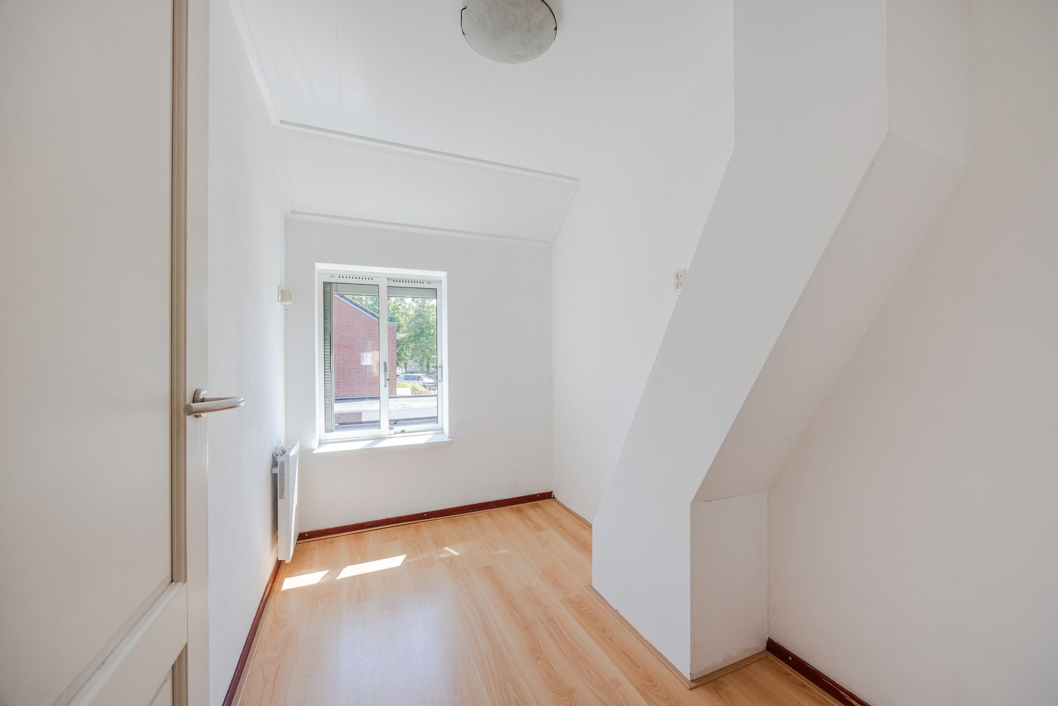 Spacious and Sustainable Corner Home with Private Garage in Oud Dongen — 39