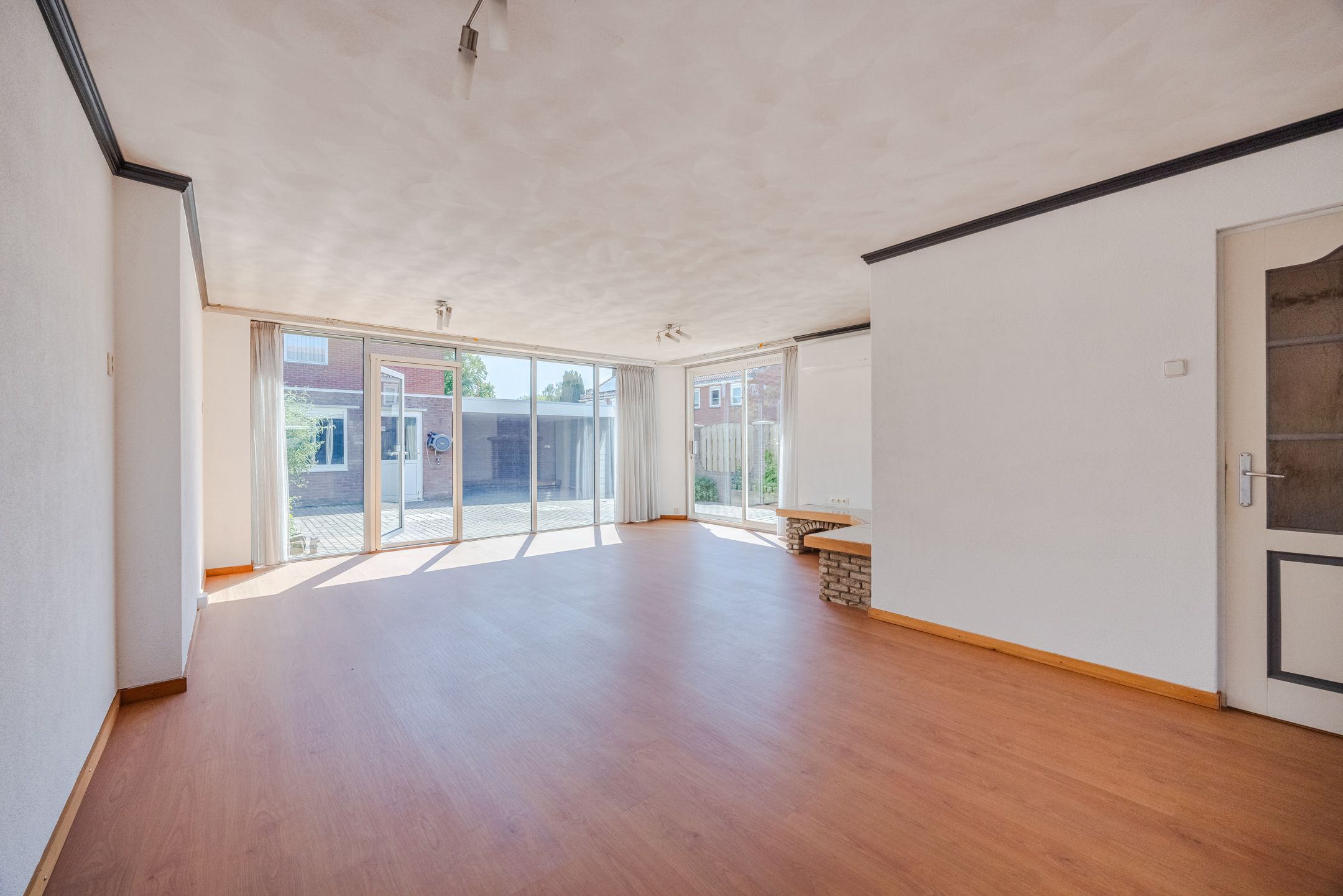Spacious and Sustainable Corner Home with Private Garage in Oud Dongen — 12