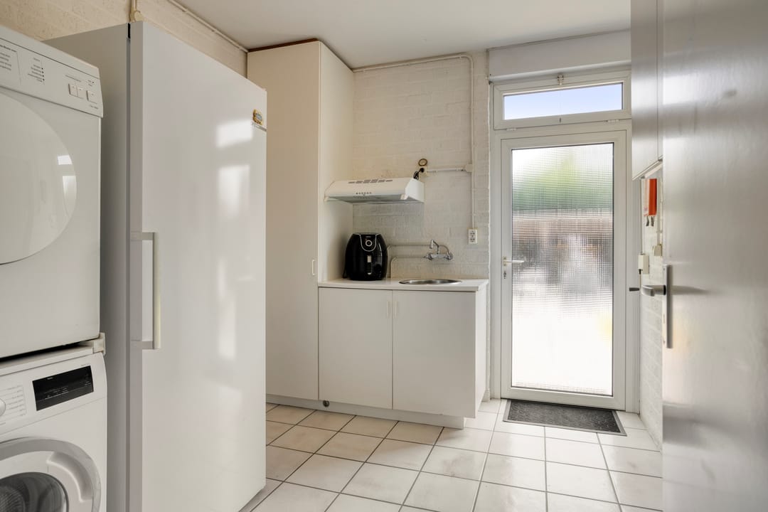 Photo 38 of Baroniestraat 5
