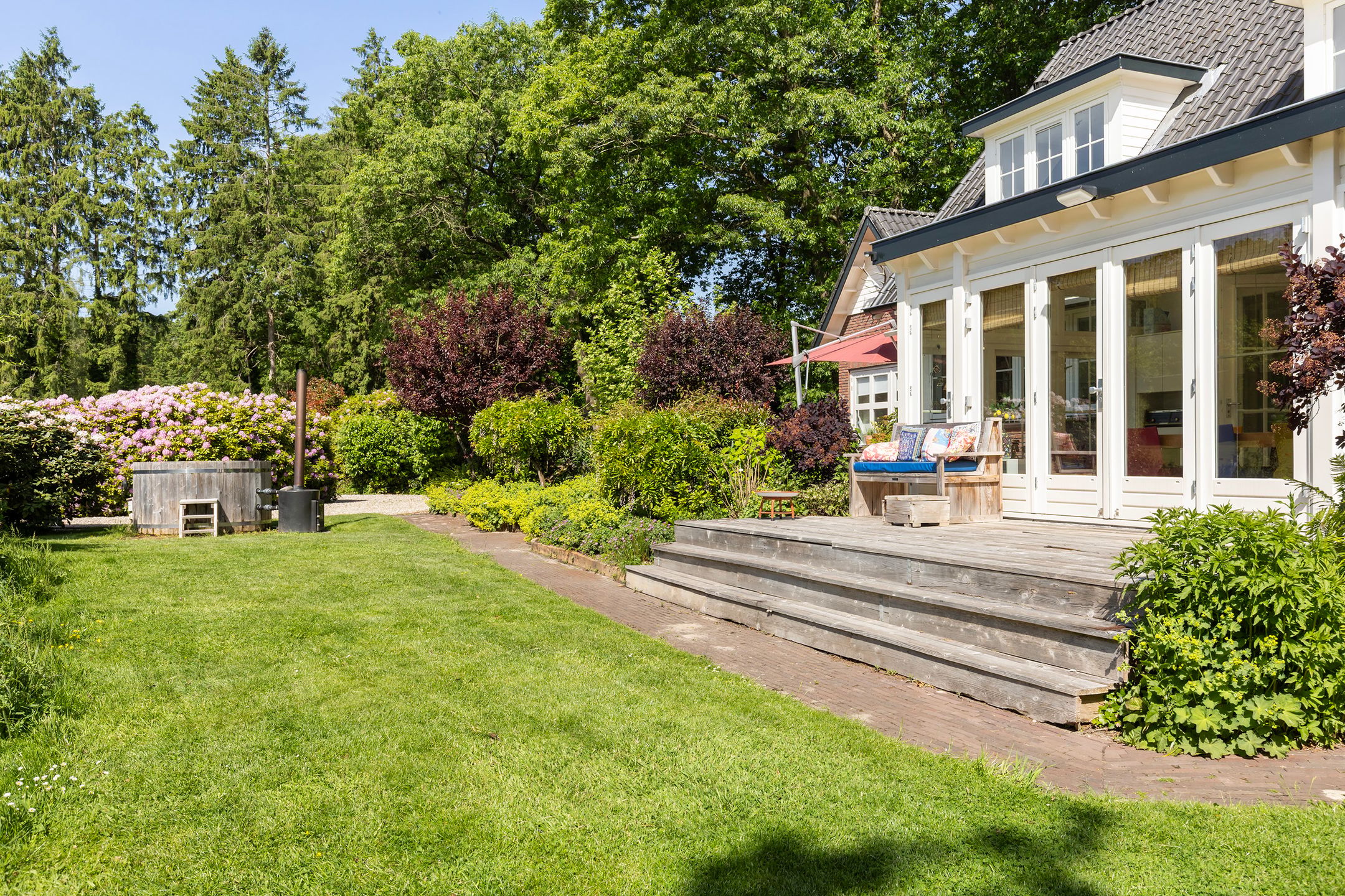Detached Villa with 2 Hectares of Land Adjacent to Kroondomein Het Loo — 51