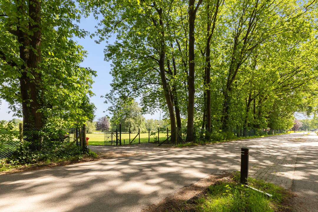Detached Villa with 2 Hectares of Land Adjacent to Kroondomein Het Loo — 67