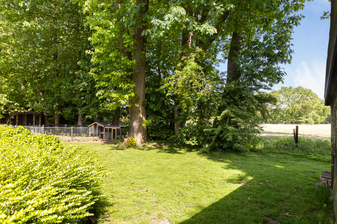 Detached Villa with 2 Hectares of Land Adjacent to Kroondomein Het Loo — 62