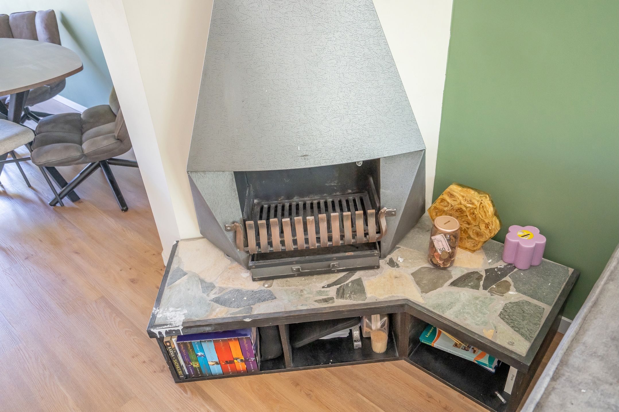 Foto 9 van Caan van Necklaan 279