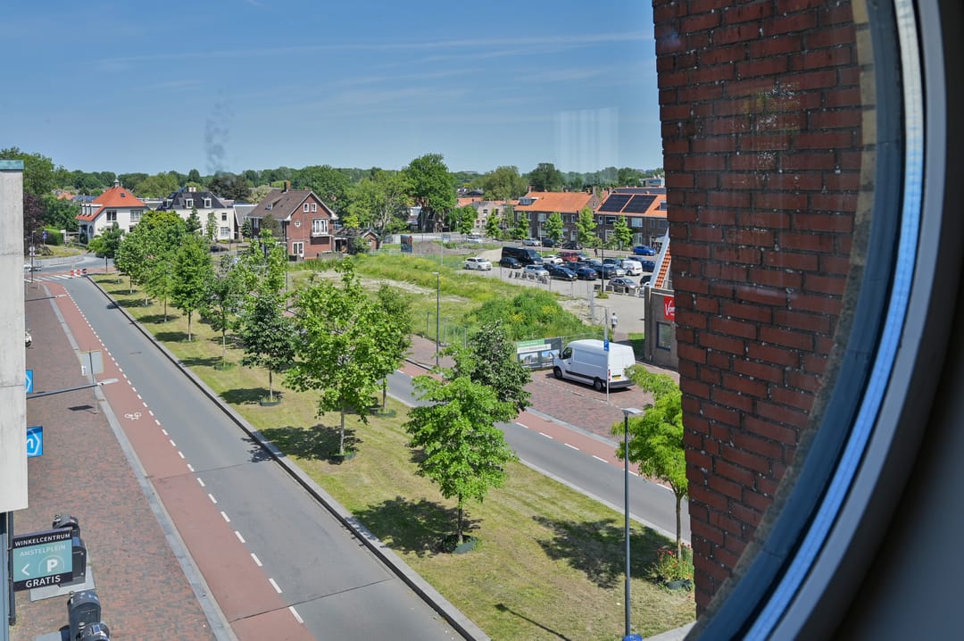 Photo 7 of Amstelplein 99