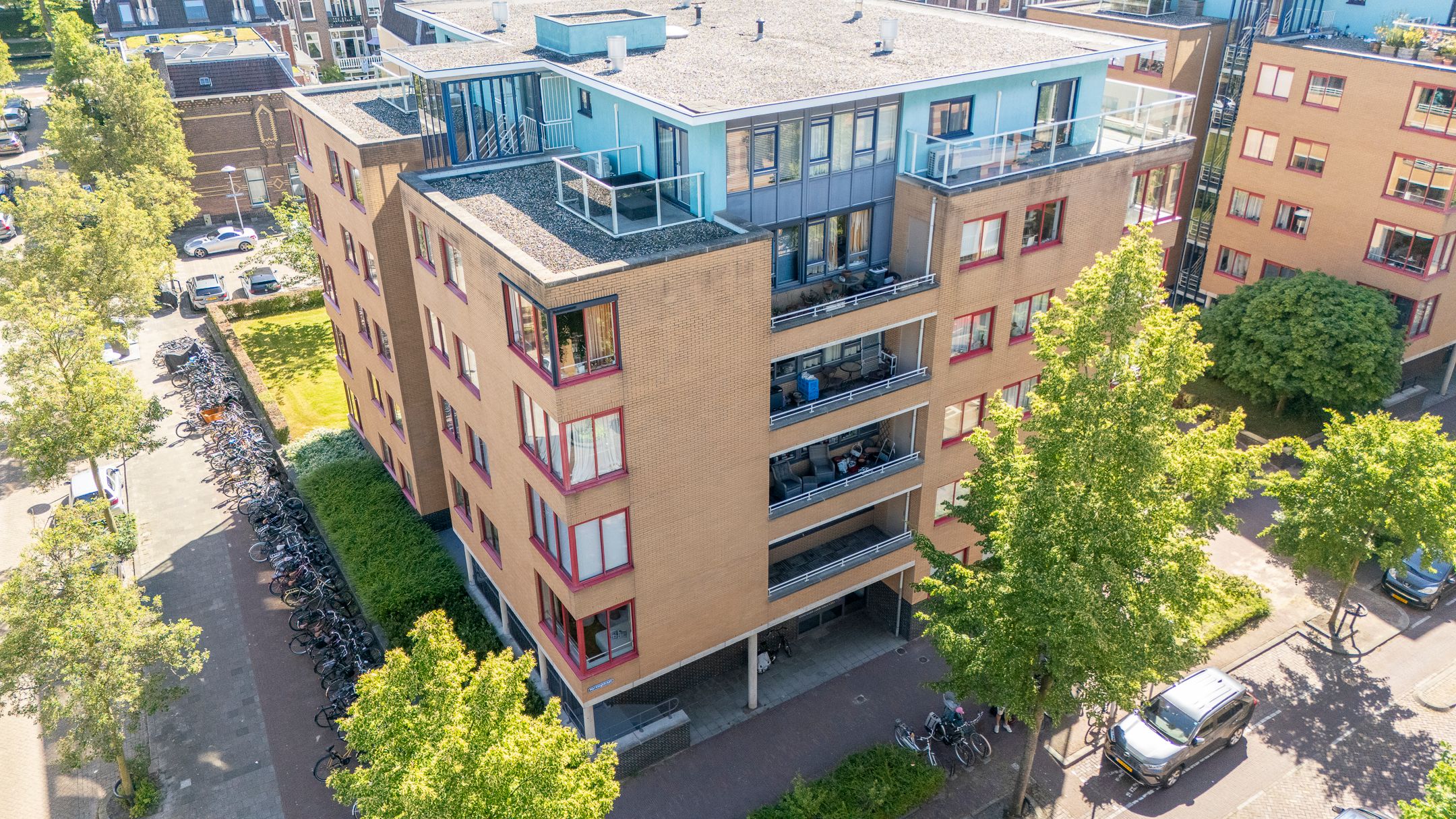 Photo 42 of Hartingstraat 106