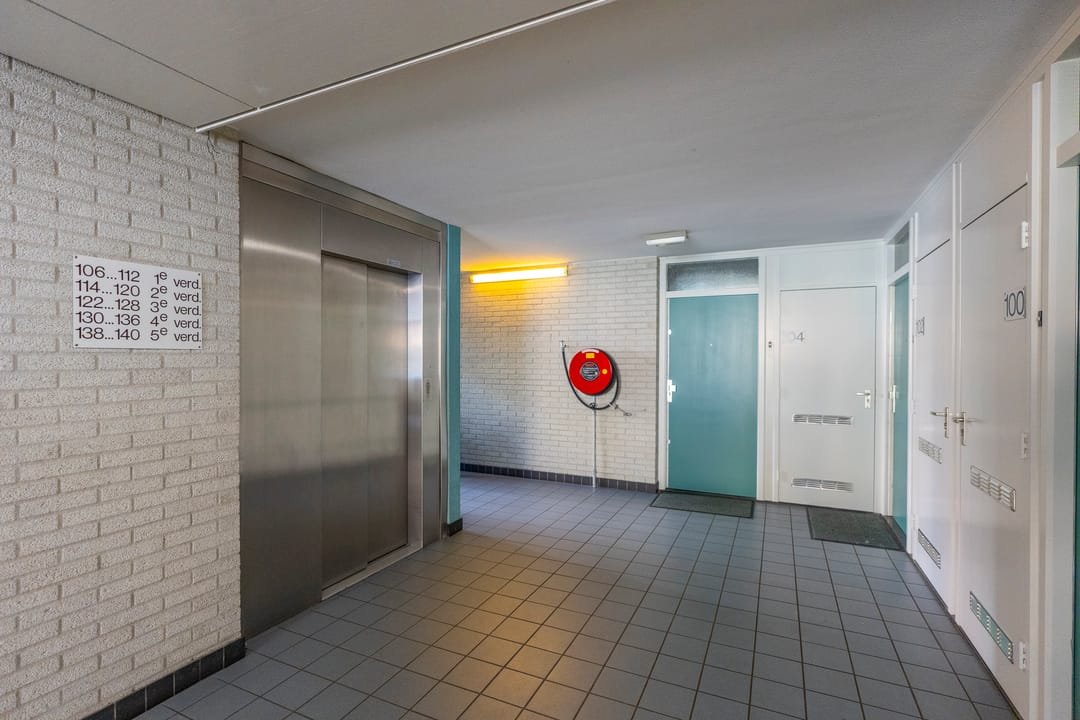 Photo 7 of Hartingstraat 106