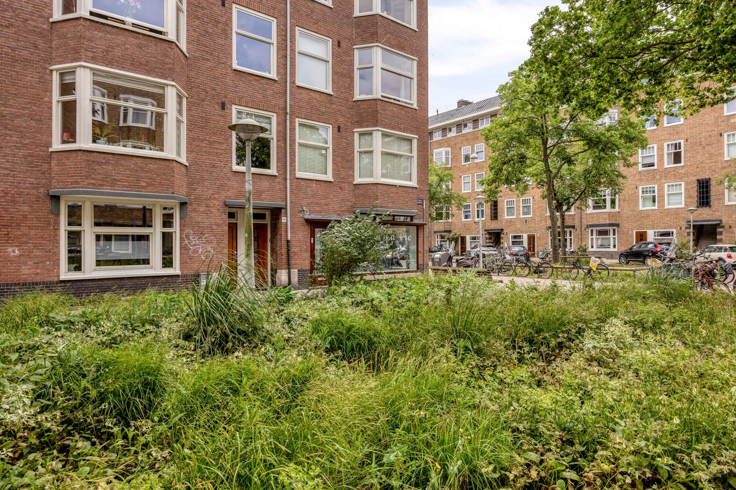 Photo 4 of Lekstraat 75-H